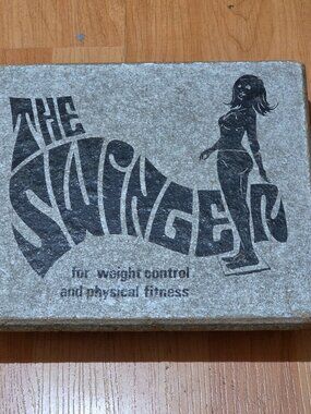 “The Swinger” Exercise Twist Board – 1970s Retro Fitness